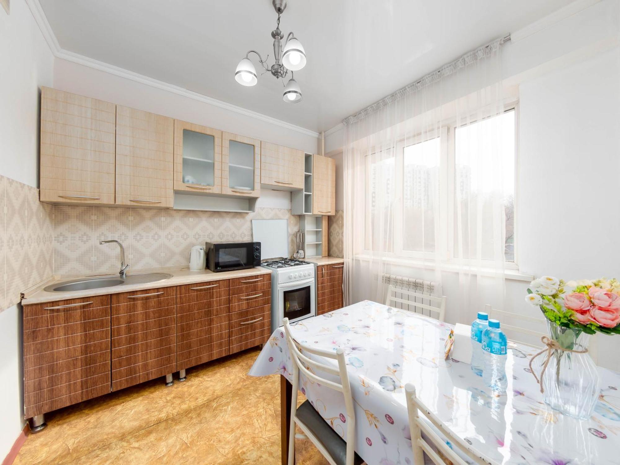 Apartment Оn Makatayeva 5 B Almaty Exterior photo